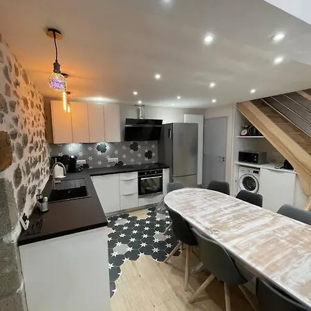 Joli Gite Au Coeur Du Cezallier 3etoiles Landeyrat